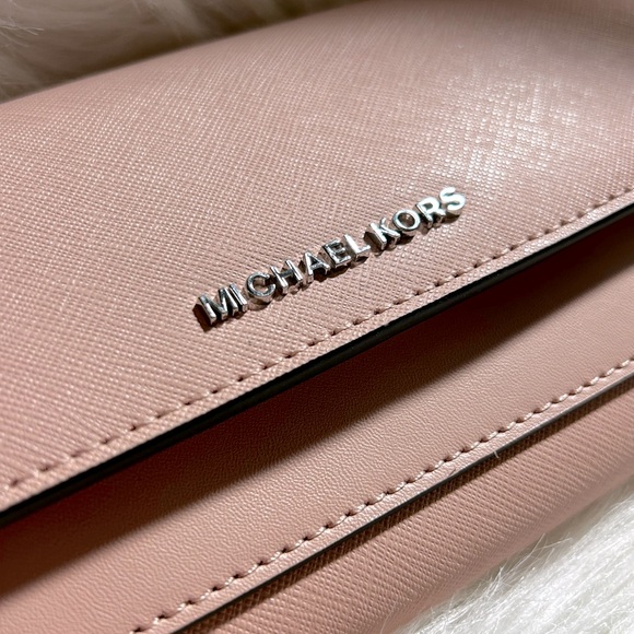 MICHAEL KORS Pink Jet Set Crossbody Wallet NWT - Picture 6 of 11
